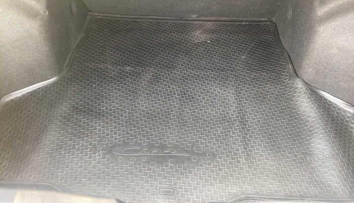 2016 Maruti Ciaz ZXI+ AT, Petrol, Automatic, 1,15,599 km, Boot Inside