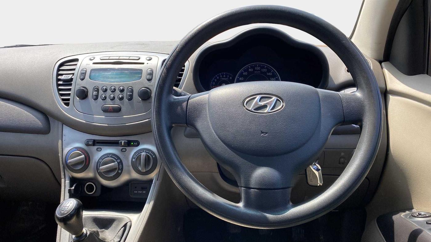 2010 Hyundai i10 SPORTZ 1.2, Petrol, Manual, 84,501 km, Steering Wheel Close Up