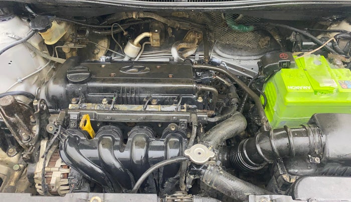 2012 Hyundai Verna FLUIDIC 1.4 VTVT, Petrol, Manual, 1,40,443 km, Engine View