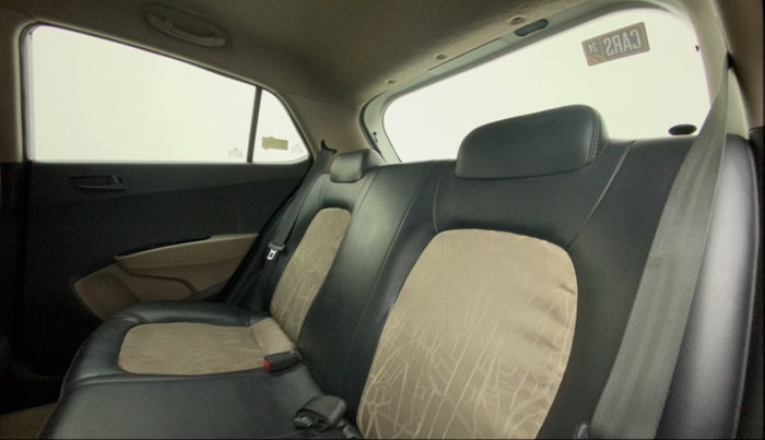 2015 Hyundai Grand i10 MAGNA 1.2 KAPPA VTVT, Petrol, Manual, 41,565 km, Right Side Rear Door Cabin
