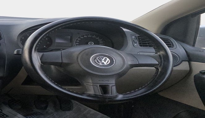 2014 Volkswagen Polo COMFORTLINE 1.2L, Petrol, Manual, 62,761 km, Steering Wheel Close Up