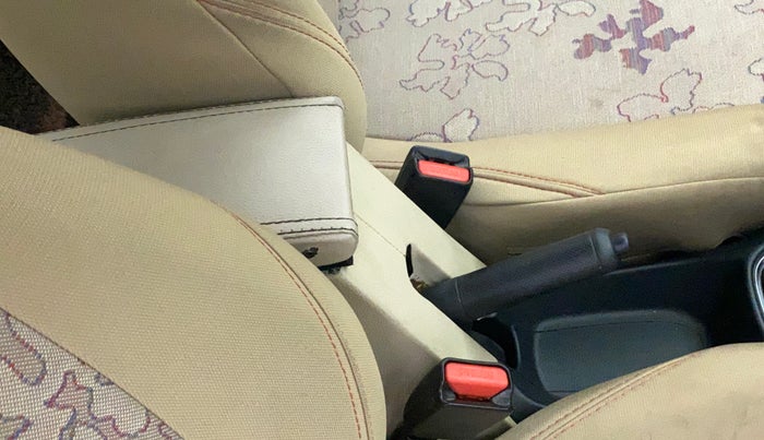 2019 Honda Amaze 1.5L I-DTEC V CVT, Diesel, Automatic, 54,923 km, Driver seat - Armrest has minor damage