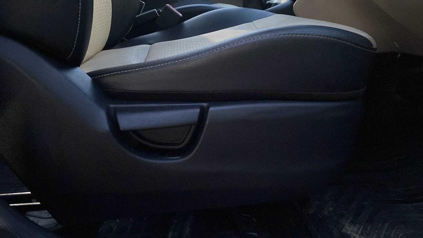 2018 Hyundai NEW SANTRO MAGNA, Petrol, Manual, 31,891 km, Driver Side Adjustment Panel