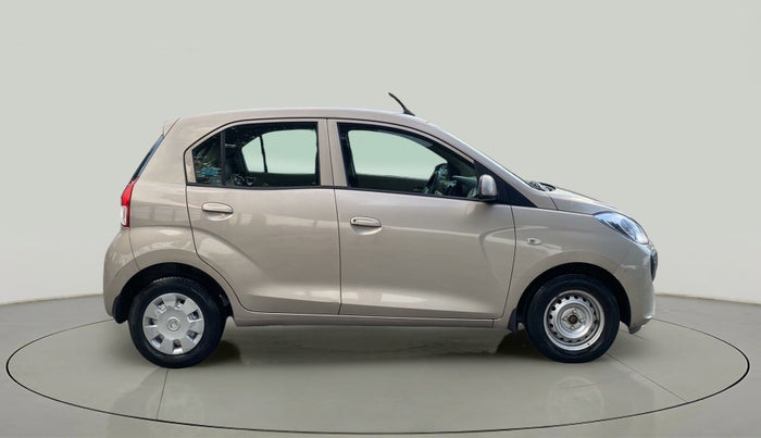 2018 Hyundai NEW SANTRO MAGNA, Petrol, Manual, 31,891 km, Right Side View