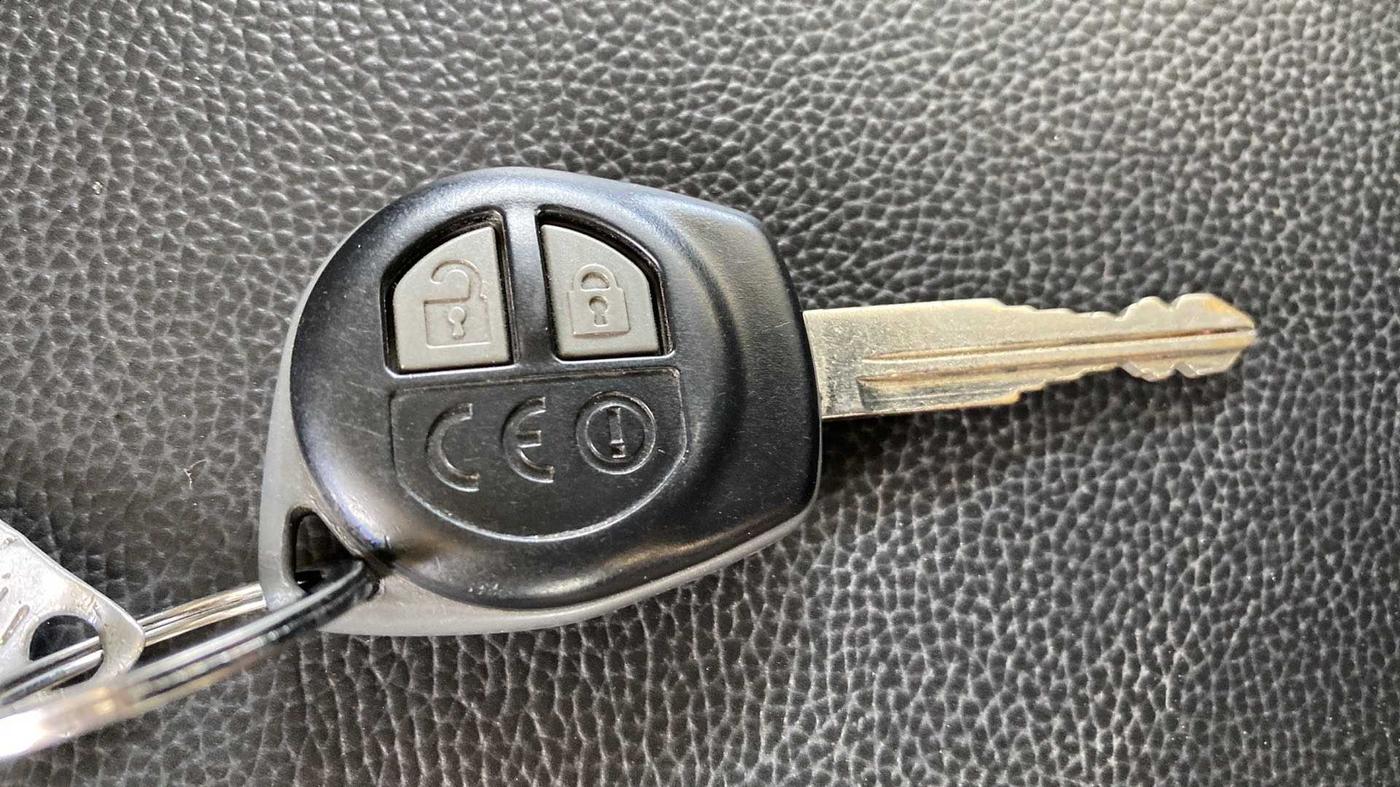 2016 Maruti Baleno DELTA PETROL 1.2, Petrol, Manual, 45,576 km, Key Close Up