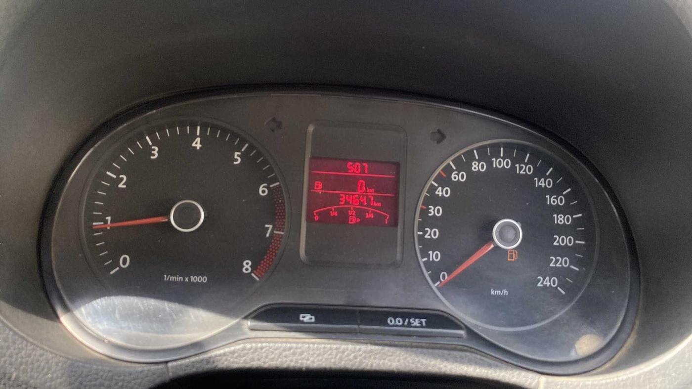 2012 Volkswagen Polo TRENDLINE 1.2L PETROL, Petrol, Manual, 34,644 km, Odometer Image