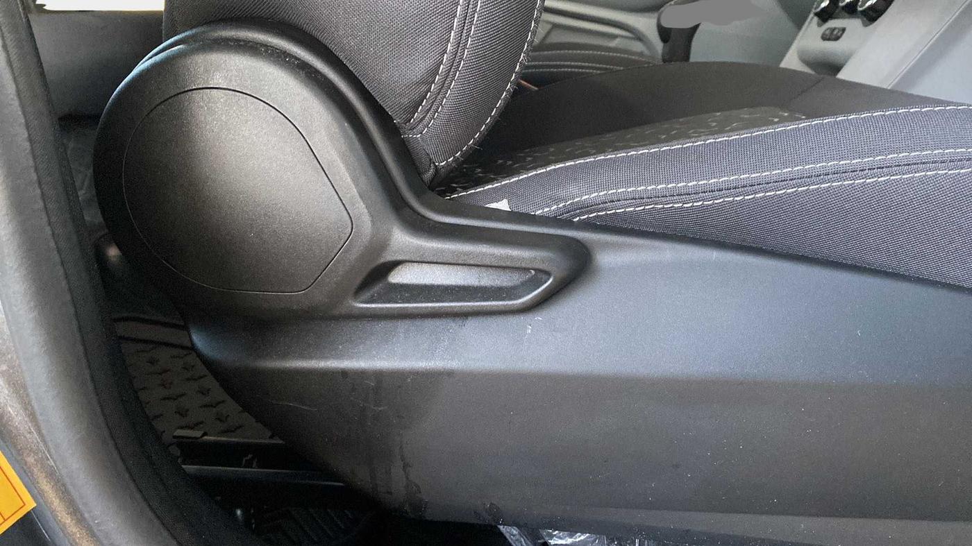 2021 Tata Tiago XT PETROL, Petrol, Manual, 8,016 km, Driver Side Adjustment Panel