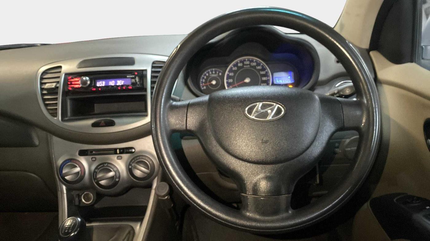 2012 Hyundai i10 MAGNA 1.2, Petrol, Manual, 92,581 km, Steering Wheel Close Up