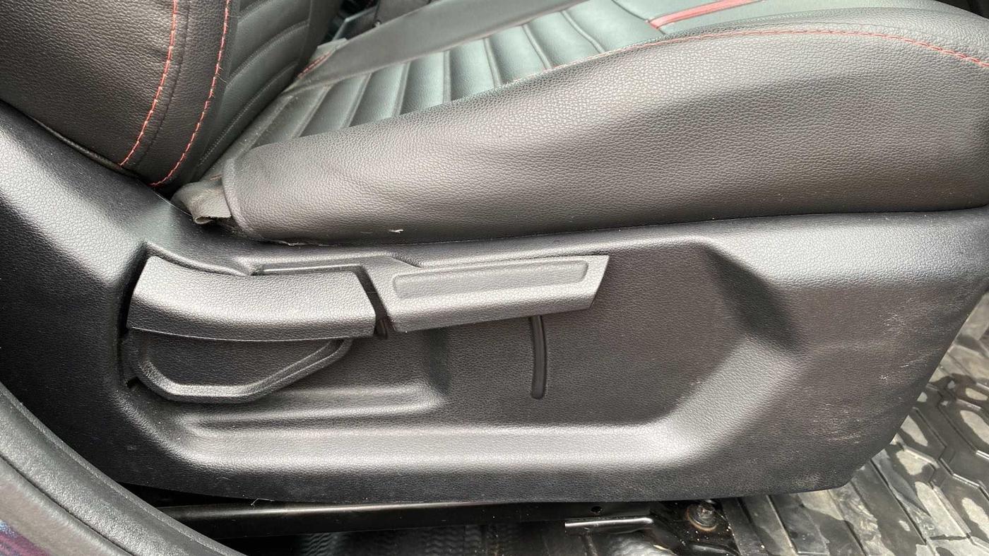2022 Hyundai GRAND I10 NIOS MAGNA CORPORATE EDITION 1.2 KAPPA VTVT, Petrol, Manual, 15,384 km, Driver Side Adjustment Panel