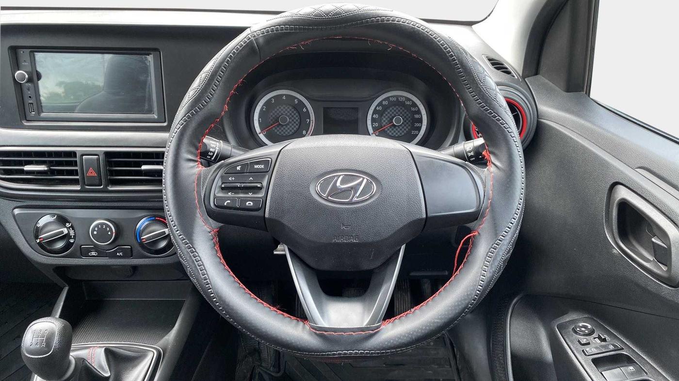 2022 Hyundai GRAND I10 NIOS MAGNA CORPORATE EDITION 1.2 KAPPA VTVT, Petrol, Manual, 15,384 km, Steering Wheel Close Up