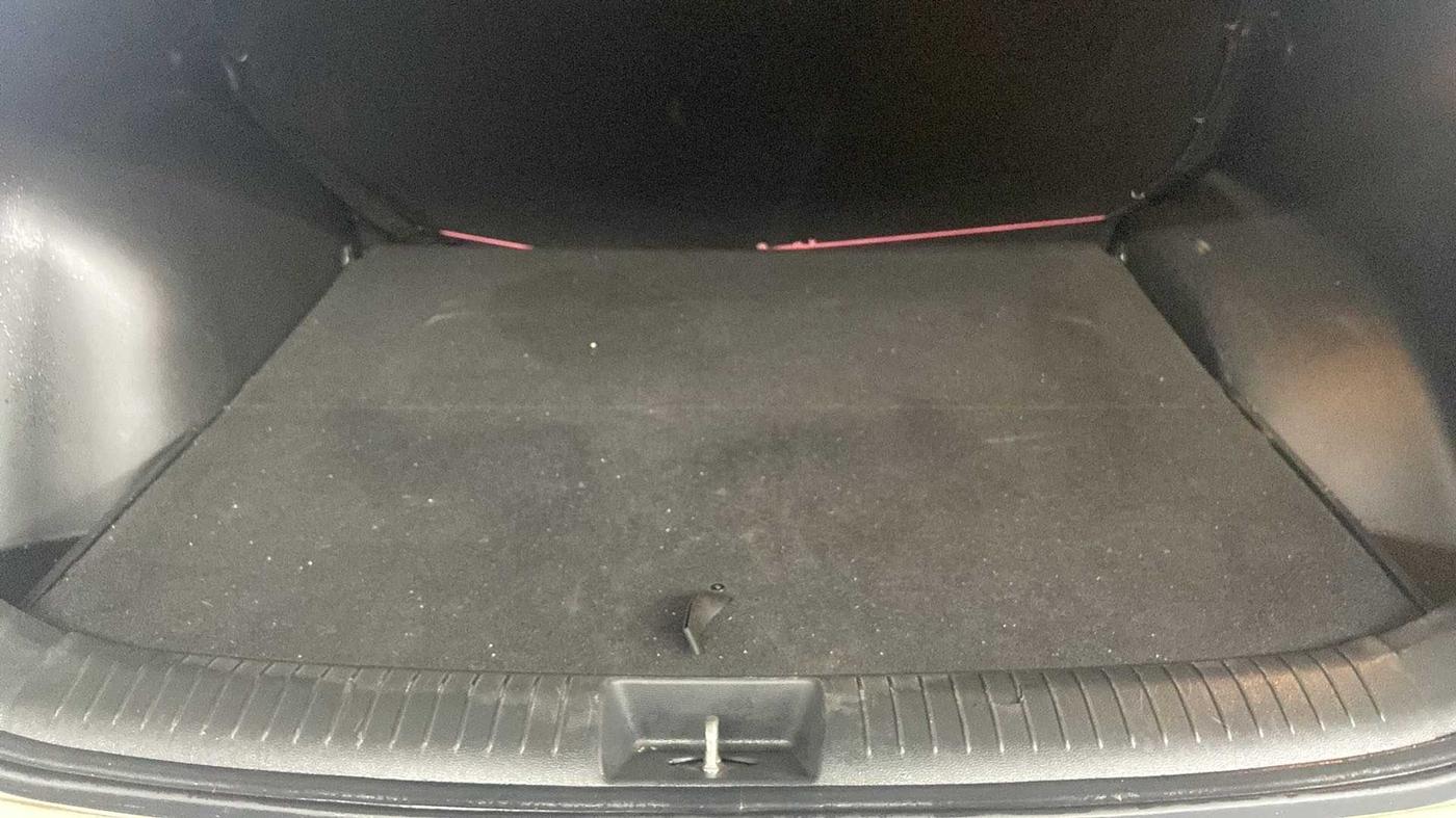 2016 Hyundai Creta S 1.6 PETROL, Petrol, Manual, 54,986 km, Boot Inside