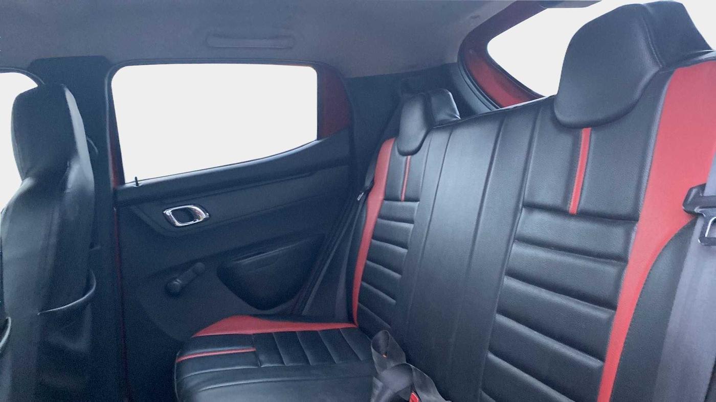 2019 Renault Kwid RXT 0.8 (O), Petrol, Manual, 56,091 km, Right Side Rear Door Cabin