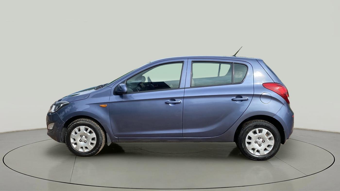 2013 Hyundai i20 MAGNA 1.2, Petrol, Manual, 38,975 km, Left Side