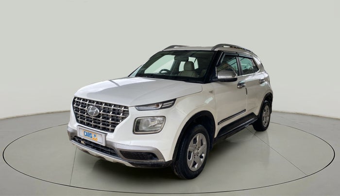 2020 Hyundai VENUE S 1.2, Petrol, Manual, 32,655 km, Left Front Diagonal