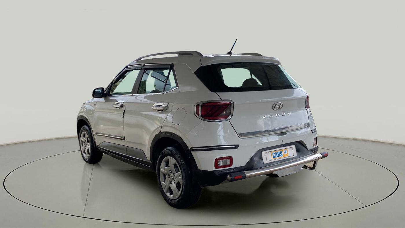 2020 Hyundai VENUE S 1.2, Petrol, Manual, 32,655 km, Left Back Diagonal