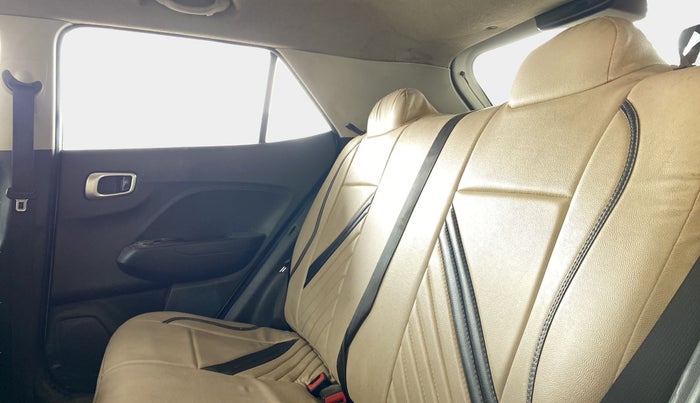 2020 Hyundai VENUE S 1.2, Petrol, Manual, 32,655 km, Right Side Rear Door Cabin