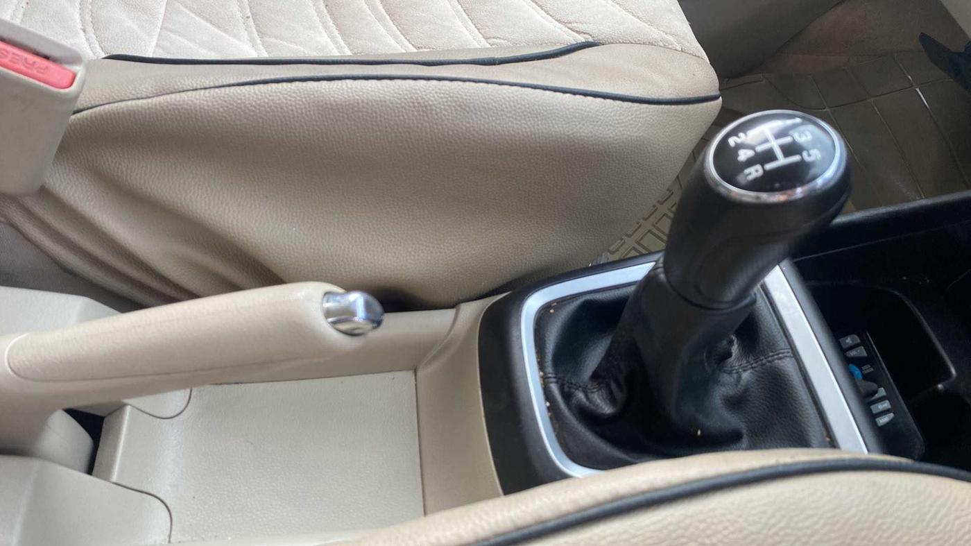 2020 Maruti Dzire VXI, Petrol, Manual, 50,095 km, Gear Lever
