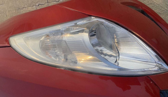 2014 Maruti Swift VXI, Petrol, Manual, 43,662 km, Left headlight - Minor scratches