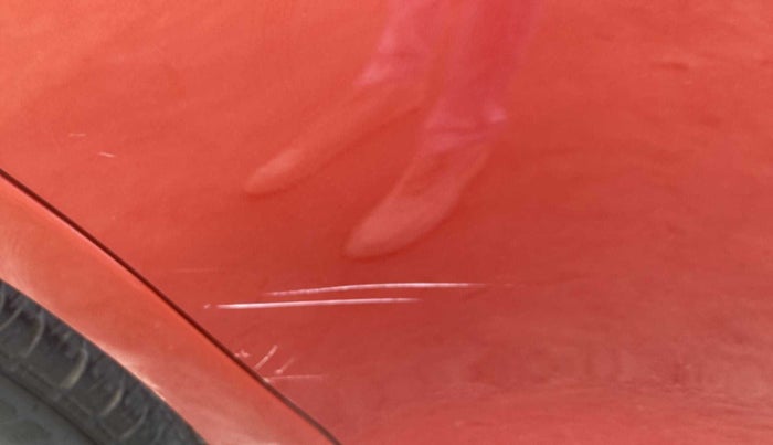 2014 Maruti Swift VXI, Petrol, Manual, 43,662 km, Right rear door - Minor scratches