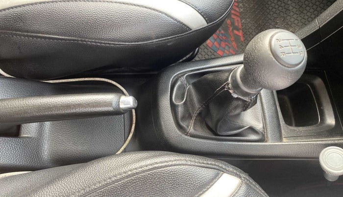 2014 Maruti Swift VXI, Petrol, Manual, 43,662 km, Gear Lever