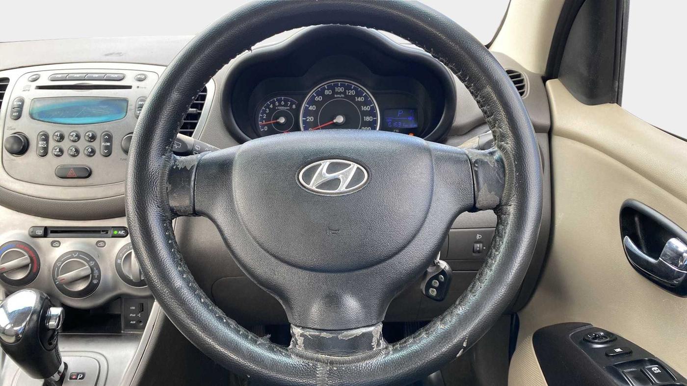 2012 Hyundai i10 SPORTZ 1.2 AT, Petrol, Automatic, 61,621 km, Steering Wheel Close Up
