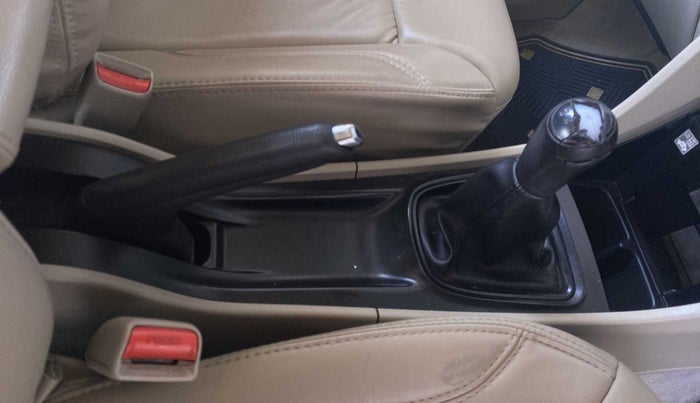 2017 Maruti Ciaz VXI (O), Petrol, Manual, 61,690 km, Gear Lever