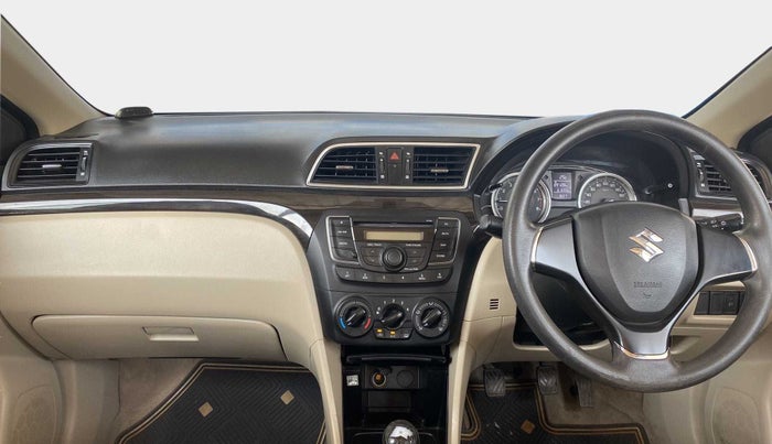 2017 Maruti Ciaz VXI (O), Petrol, Manual, 61,690 km, Dashboard