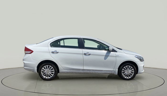 2017 Maruti Ciaz VXI (O), Petrol, Manual, 61,690 km, Right Side View