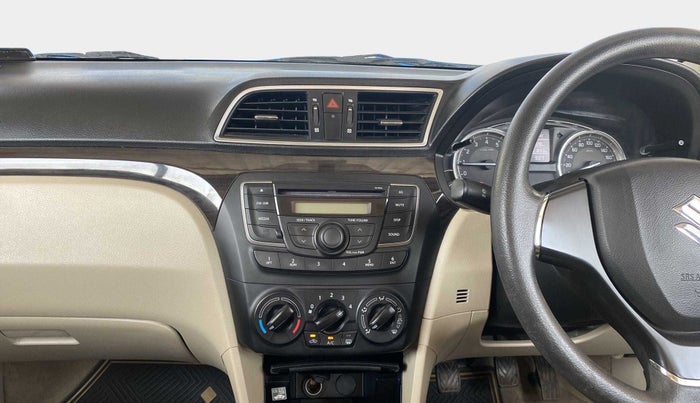 2017 Maruti Ciaz VXI (O), Petrol, Manual, 61,690 km, Air Conditioner