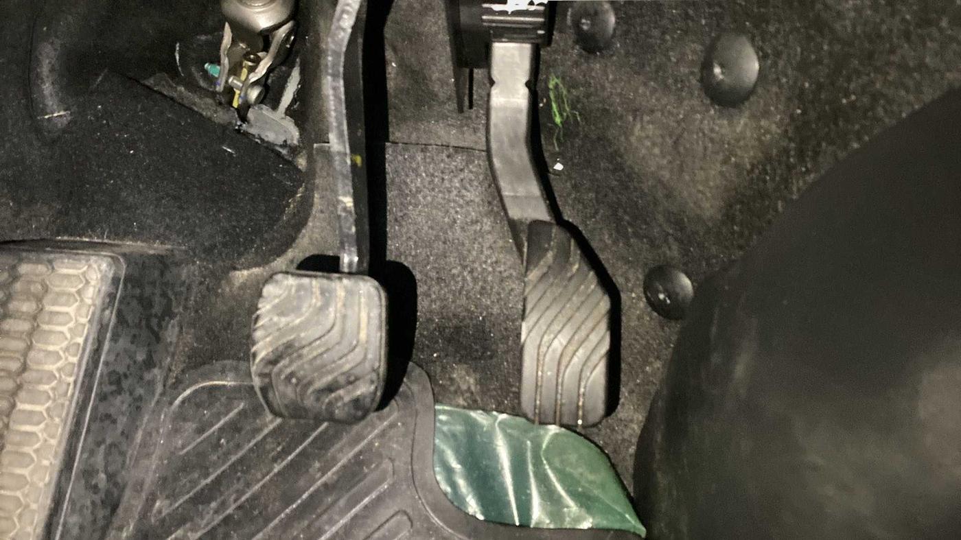2021 Nissan MAGNITE XV TURBO CVT, Petrol, Automatic, 24,920 km, Pedals