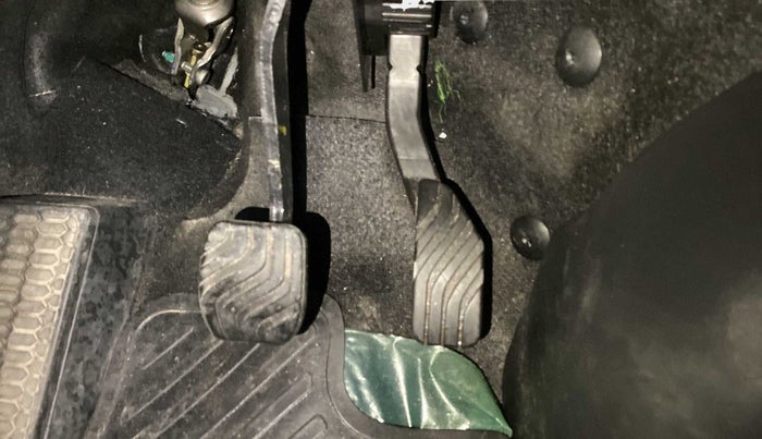 2021 Nissan MAGNITE XV TURBO CVT, Petrol, Automatic, 24,920 km, Pedals