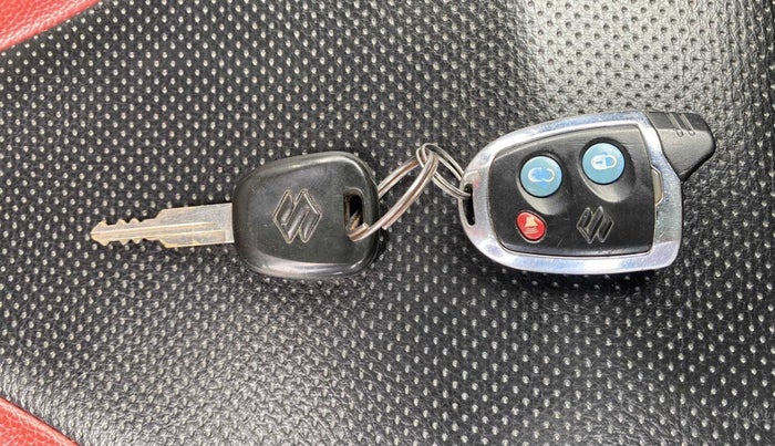 2017 Maruti Alto 800 LXI, Petrol, Manual, 23,208 km, Key Close Up
