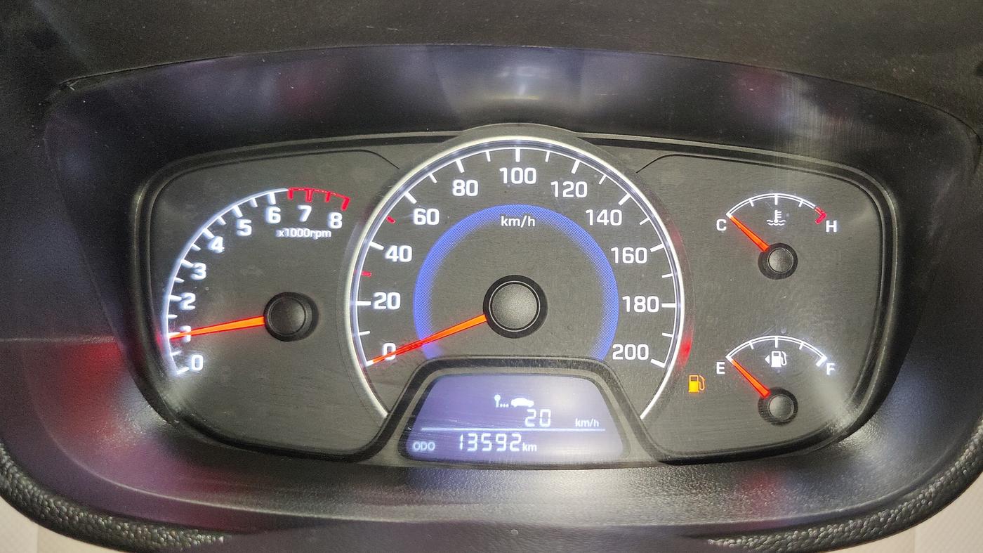 2015 Hyundai Grand i10 SPORTZ 1.2 KAPPA VTVT, Petrol, Manual, 13,589 km, Odometer Image