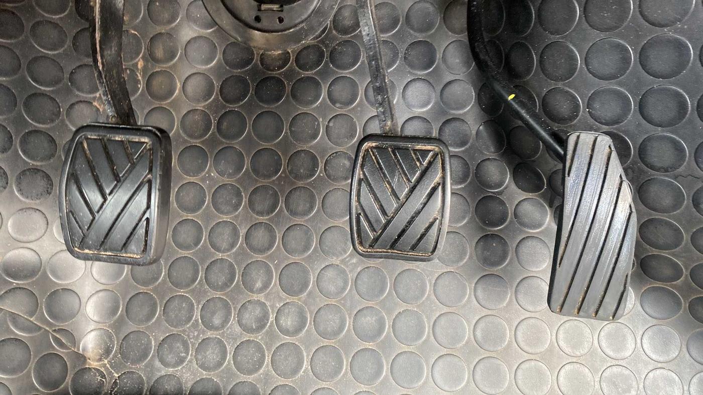 2016 Maruti Wagon R 1.0 VXI, Petrol, Manual, 52,287 km, Pedals