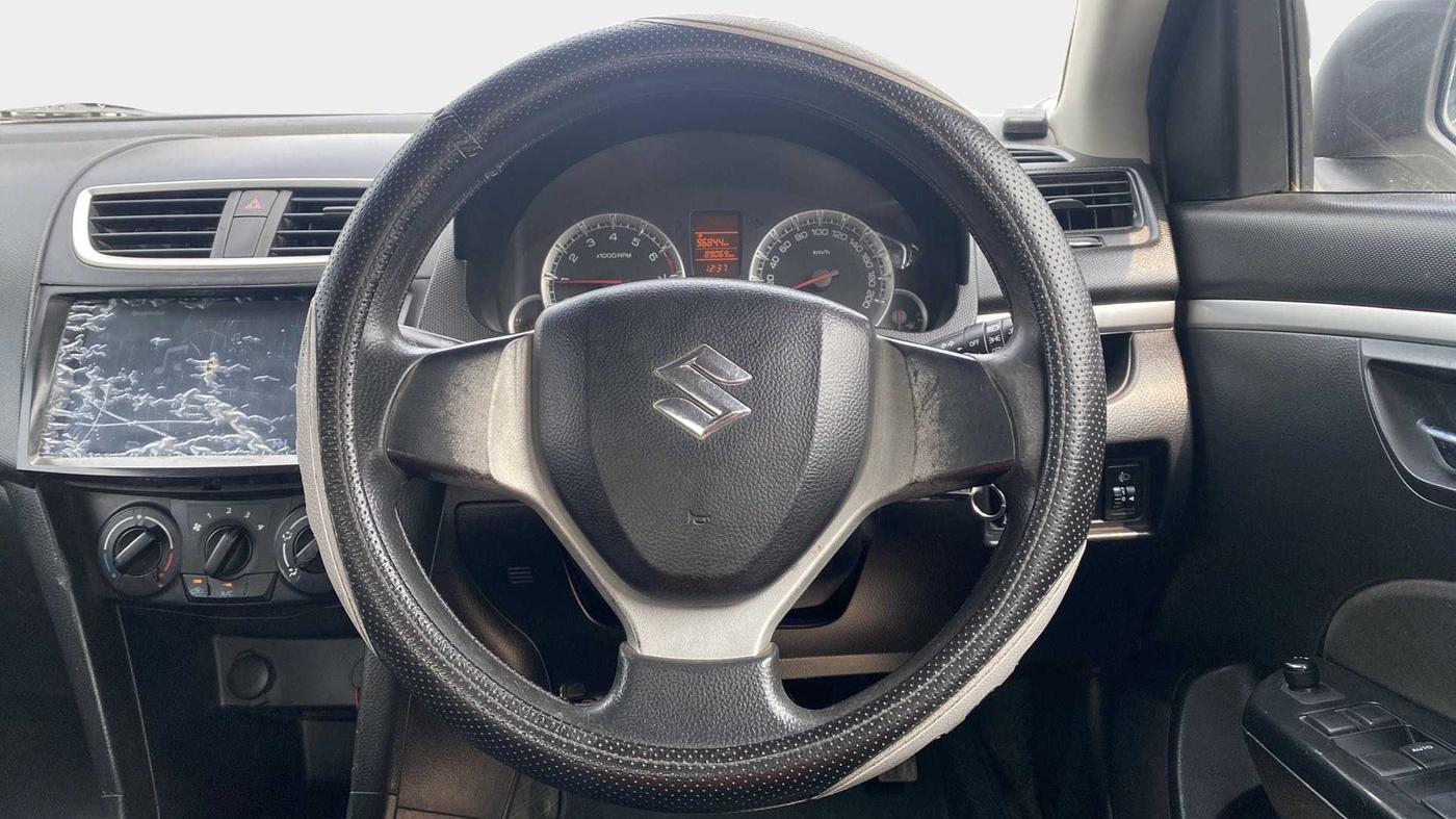 2014 Maruti Swift VXI, Petrol, Manual, 89,062 km, Steering Wheel Close Up