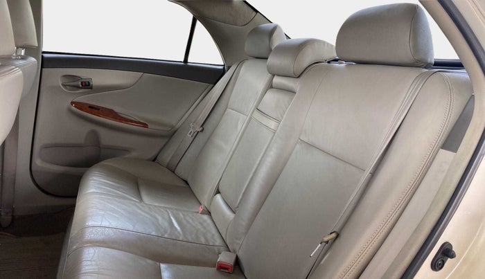 2010 Toyota Corolla Altis GL PETROL, Petrol, Manual, 47,767 km, Right Side Rear Door Cabin