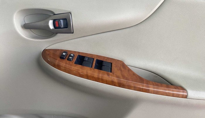 2010 Toyota Corolla Altis GL PETROL, Petrol, Manual, 47,767 km, Driver Side Door Panels Control