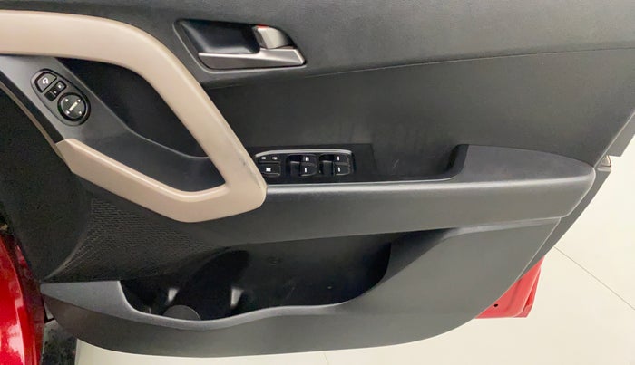2015 Hyundai Creta SX PLUS AT 1.6 DIESEL, Diesel, Automatic, 55,079 km, Driver Side Door Panels Control