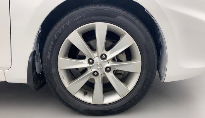 2014 Hyundai Verna FLUIDIC 1.6 CRDI SX, Diesel, Manual, 70,484 km, Right Front Wheel