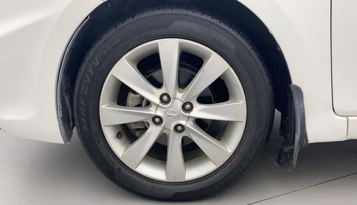 2014 Hyundai Verna FLUIDIC 1.6 CRDI SX, Diesel, Manual, 70,484 km, Left Front Wheel