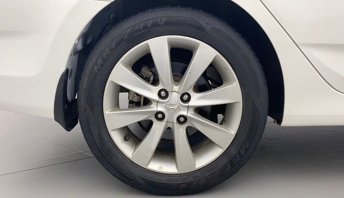 2014 Hyundai Verna FLUIDIC 1.6 CRDI SX, Diesel, Manual, 70,484 km, Right Rear Wheel