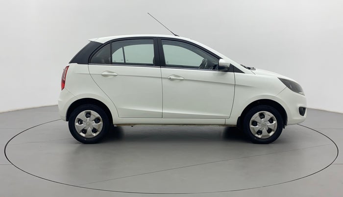 2015 Tata Bolt XMS REVOTRON, Petrol, Manual, 43,142 km, Right Side View