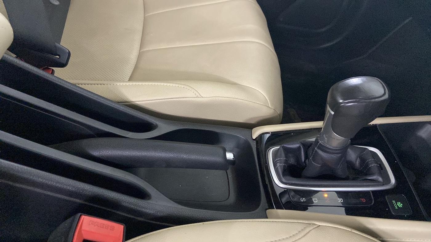 2020 Honda City 1.5L I-VTEC ZX CVT, Petrol, Automatic, 24,507 km, Gear Lever