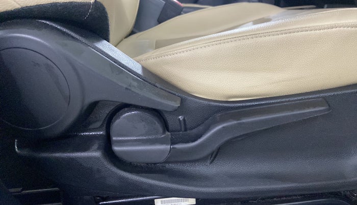 2020 Honda City 1.5L I-VTEC ZX CVT, Petrol, Automatic, 24,507 km, Driver Side Adjustment Panel