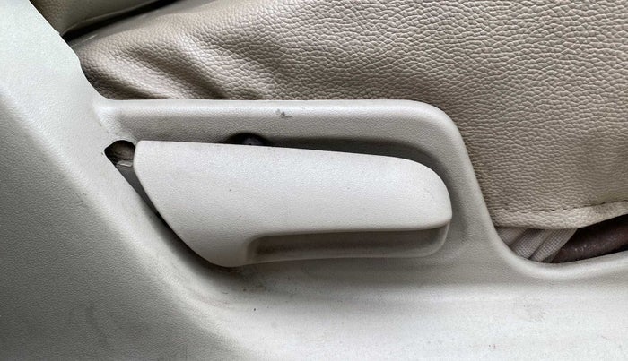2014 Maruti Swift Dzire VXI, Petrol, Manual, 38,698 km, Driver Side Adjustment Panel