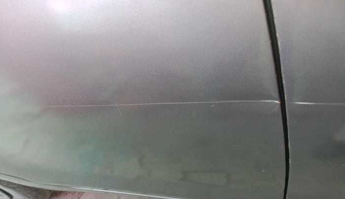 2012 Maruti Swift VXI, Petrol, Manual, 90,006 km, Right rear door - Slightly dented