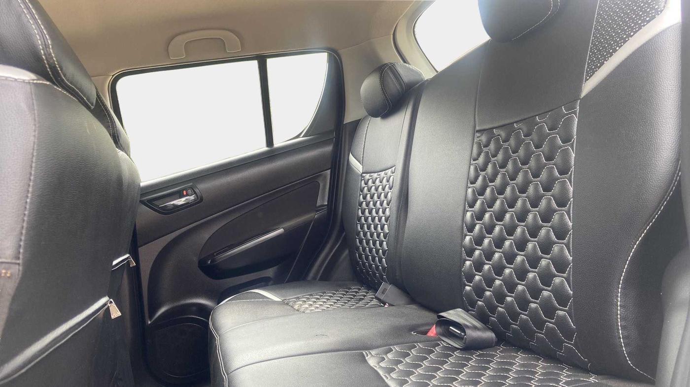 2017 Maruti Swift ZXI, Petrol, Manual, 41,981 km, Right Side Rear Door Cabin