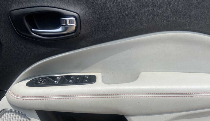 2018 Jeep Compass LIMITED (O) 1.4 PETROL AT, Petrol, Automatic, 19,255 km, Driver Side Door Panels Control
