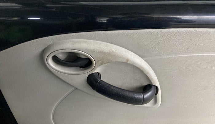 2021 Mahindra Scorpio S3 PLUS, Diesel, Manual, 25,373 km, Driver Side Door Panels Control