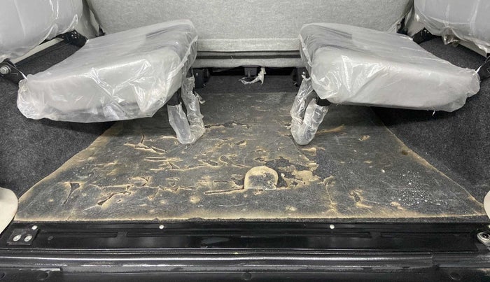 2021 Mahindra Scorpio S3 PLUS, Diesel, Manual, 25,373 km, Boot Inside